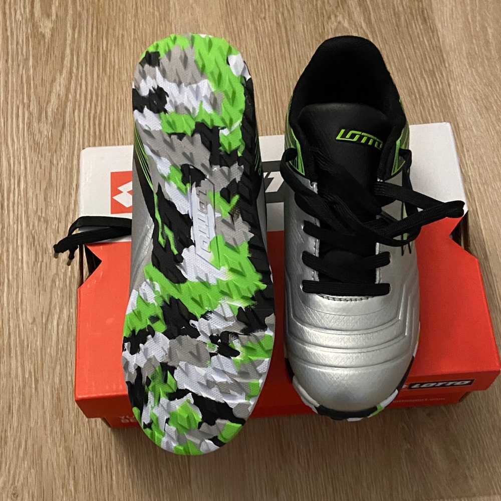 Lotto Kids Sneakers - Silver and Green - Picture 3 of 4